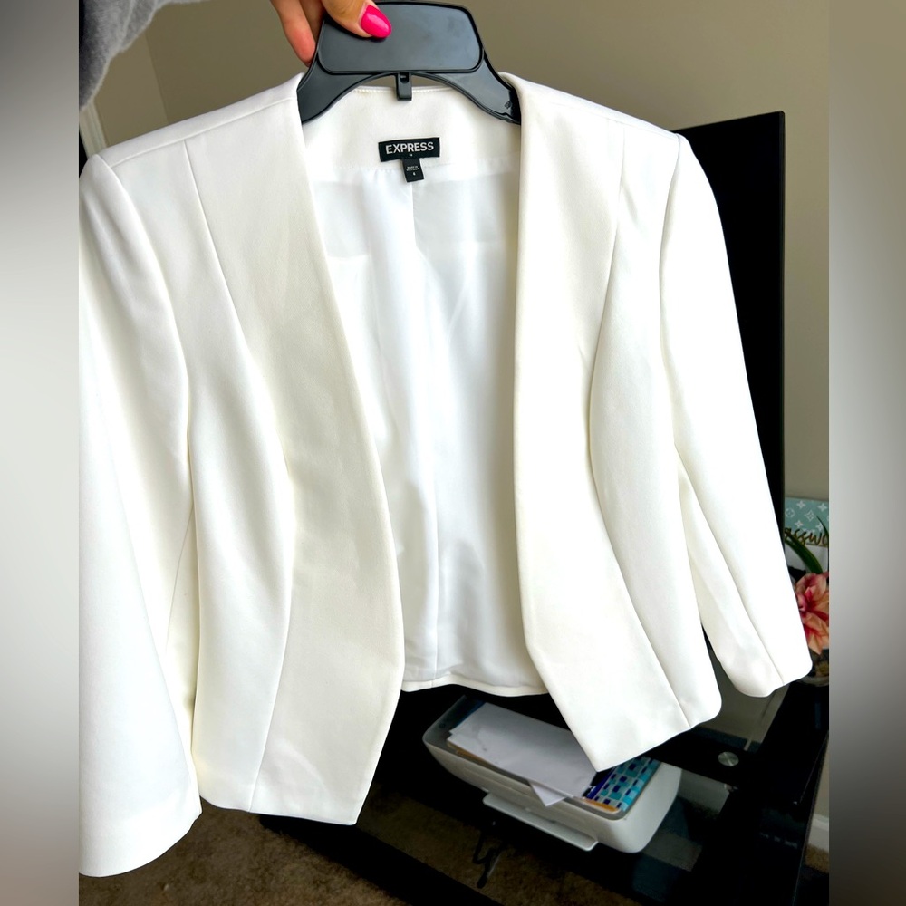 Express white/cream classic women’s blazer
